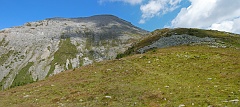 Panoramica sul Pioltone visto dal Passo,imbocchiamo la traccia ben visibile
